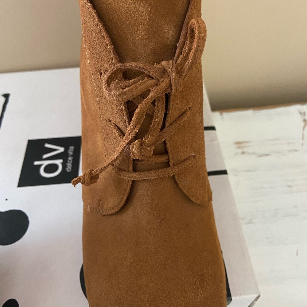 DV by Dolce Vita Cognac Suede Pace Booties - Picture 4 of 6